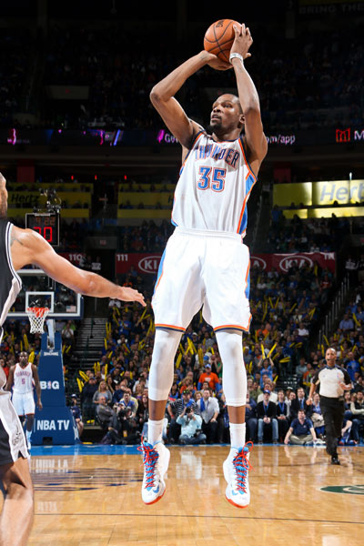 抱有浓厚的 抱有浓厚的