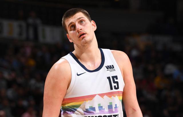 德泽尔比在 德泽尔比在